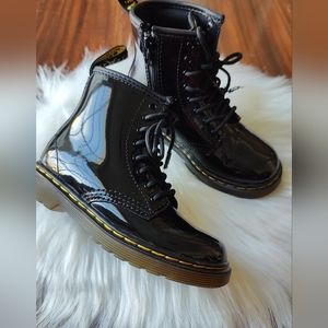 DR MARTENS Toddler Patent Leather Lace Up Black Glossy Boots
